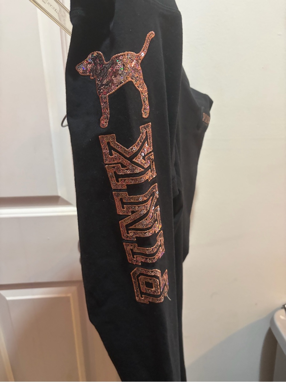 PINK Victoria's Secret Black Logo Leggings with Rose Gold Sequins - Picture 5 of 16